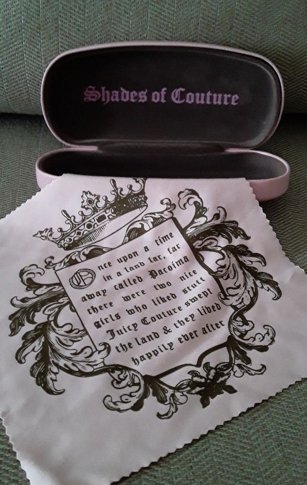 Juicy couture eyeglass hard case with lens cloth